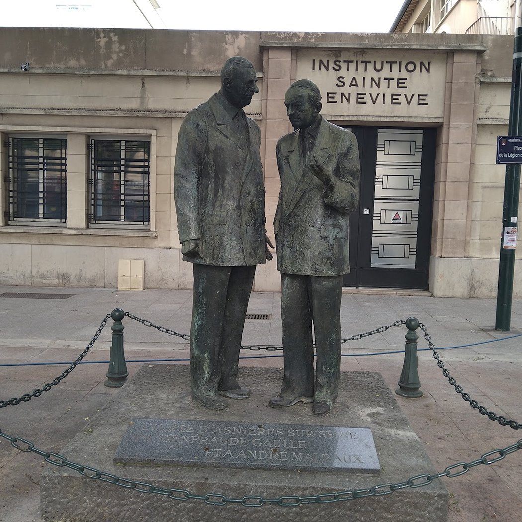 Statues du général de Gaulle et d'André Malraux 2